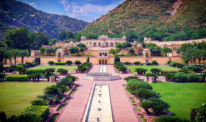 Historic cenotaphs and garden
