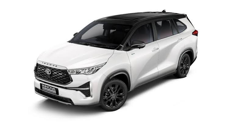 Toyota Innova Hycross